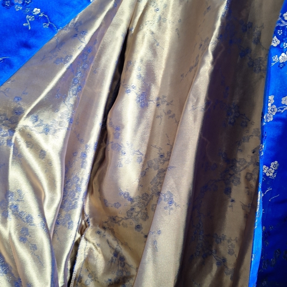 Blue Floral Kimono Robe - Picture 15 of 16